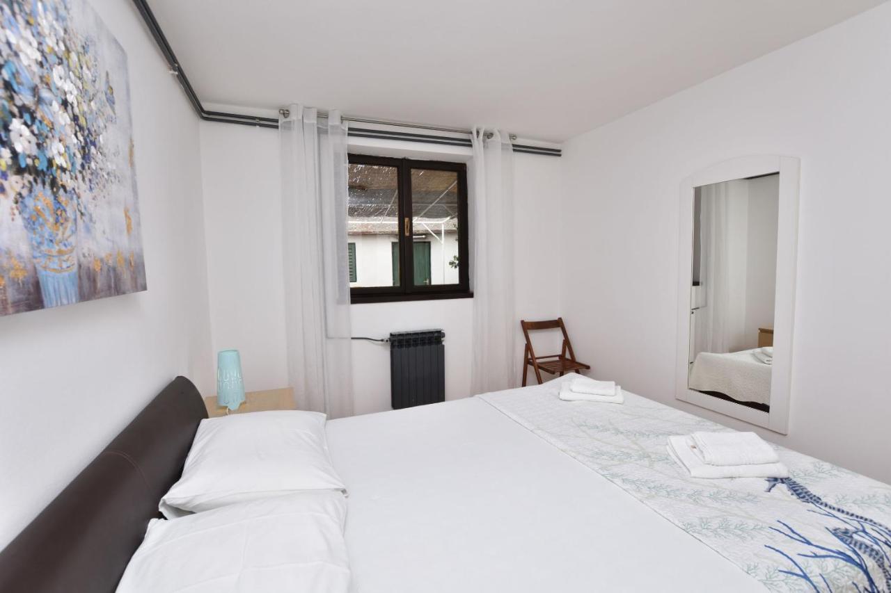 Apartment Ivan Primošten Eksteriør billede